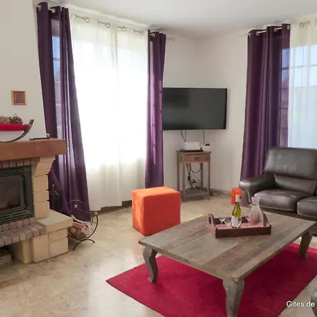 Semesterbostad Grande Maison Contemporaine Avec Piscine Et Animaux Admis - Fr-1-489-134 Le Mayet-de-Montagne