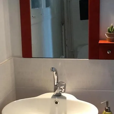 Grande Maison Contemporaine Avec Piscine Et Animaux Admis - Fr-1-489-134