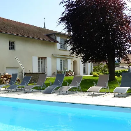 Grande Maison Contemporaine Avec Piscine Et Animaux Admis - Fr-1-489-134 Le Mayet-de-Montagne